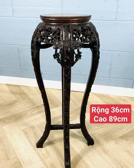 Đôn gỗ tròn chạm hoa lá, cao 89cm