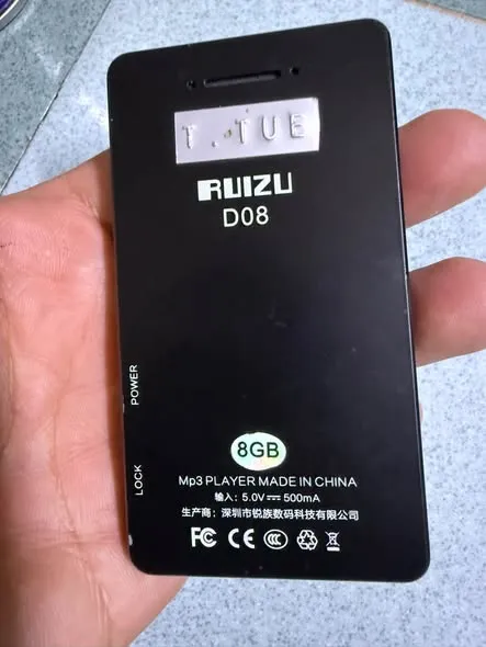 Máy nghe nhạc MP3 Ruizu D08 8GB